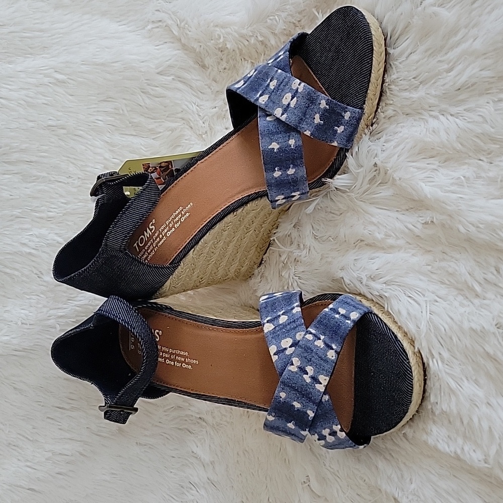 TOMS Sienna Navy Batik Stripe/Denim Espadrilles Tie Dye Women's Size 9.5